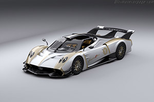 Click here to open the Pagani Huayra R Evo gallery