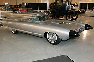 Click here to open the Cadillac Cyclone Concept gallery