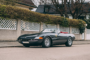 Click here to open the Ferrari 365 GTS/4 Daytona  gallery