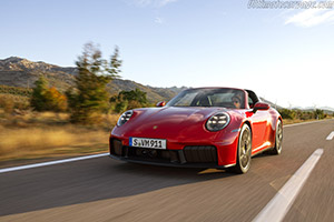 Click here to open the Porsche 911 Targa 4 GTS gallery