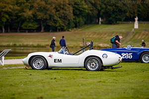 Click here to open the Devin D Porsche gallery Click here to open the Devin D Porsche gallery