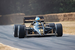 1985 Lotus 97T Renault - Chassis 97T/2 - Ultimatecarpage.com