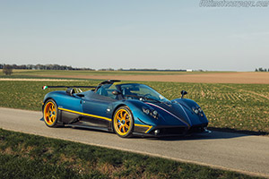 Click here to open the Pagani Zonda 760 Unica Roadster  gallery
