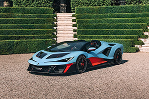Click here to open the Lamborghini Fenomeno Roadster gallery