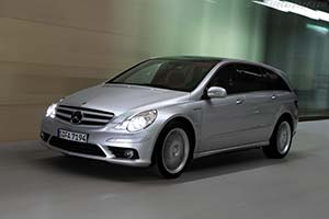 Click here to open the Mercedes-Benz R 63 AMG gallery