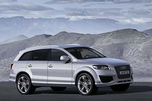 Click here to open the Audi Q7 V12 TDI gallery