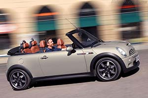 Click here to open the MINI Cooper S Convertible Sidewalk gallery