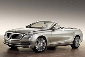 Click here to open the Mercedes-Benz Concept Ocean Drive gallery