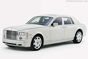 Click here to open the Rolls-Royce Phantom Silver gallery