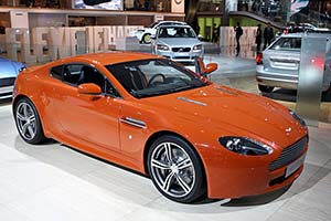 Click here to open the Aston Martin V8 Vantage N400 gallery