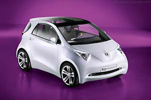 Click here to open the Toyota iQ Concept gallery