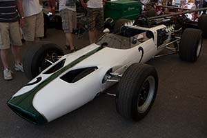 Click here to open the McLaren M2B Ford  gallery