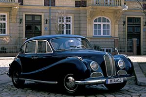 Click here to open the BMW 502 Limousine gallery