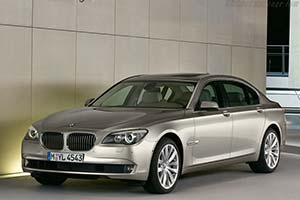 Click here to open the BMW 750Li gallery
