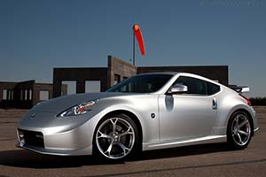 Click here to open the Nissan Nismo 370Z gallery