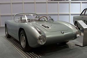 Click here to open the BMW 700 RS gallery