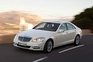 Click here to open the Mercedes-Benz S 400 Hybrid gallery