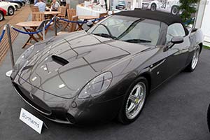 Click here to open the Ferrari 550 Barchetta Zagato gallery