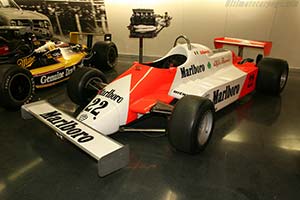 Click here to open the Alfa Romeo 182 F1  gallery