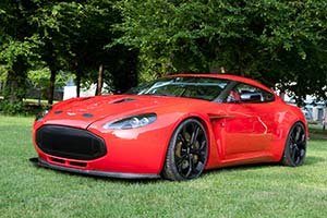 Click here to open the Aston Martin V12 Zagato gallery