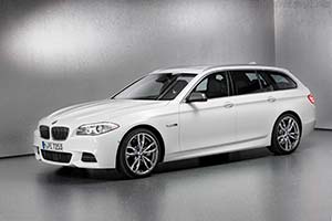 Click here to open the BMW M550d xDrive Touring gallery
