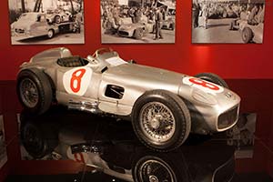 Click here to open the Mercedes-Benz W196  gallery