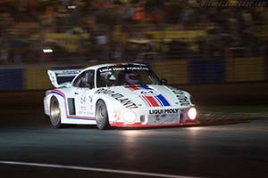 Click here to open the Porsche 935/77A  gallery