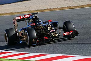Click here to open the Lotus E23 Hybrid Mercedes gallery