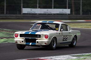 Click here to open the Ford Shelby Mustang GT350 R  gallery