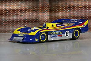 Click here to open the Porsche 917/30  gallery