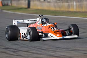 Click here to open the Arrows A4 Cosworth gallery