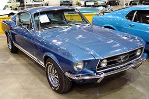 Click here to open the Ford Mustang GT Fastback gallery
