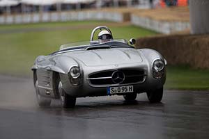 Click here to open the Mercedes-Benz 300 SLS gallery