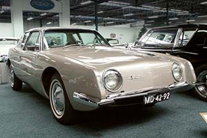 Click here to open the Studebaker Avanti gallery