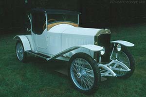 Click here to open the Mercedes 6/25/40 Kompressor gallery