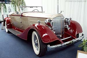 Click here to open the Packard Super Eight Roadster gallery