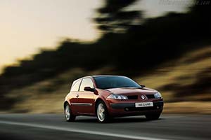 Click here to open the Renault Mégane II Sport Hatch gallery