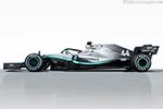 Mercedes-Benz W10 EQ Power+