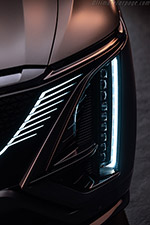 Cadillac Lyriq-V